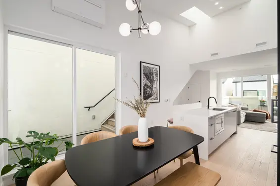 228 650 East 2nd Street, North Vancouver For Sale - image 7