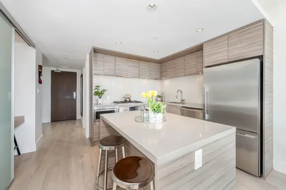 1003 1550 Fern Street, North Vancouver For Sale - image 5