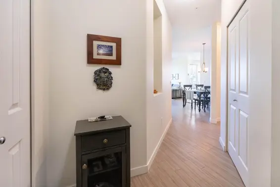 203 717 Chesterfield Avenue, North Vancouver For Sale - image 12