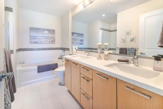 203 717 Chesterfield Avenue, North Vancouver For Sale - image 16