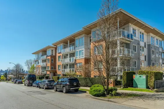 203 717 Chesterfield Avenue, North Vancouver For Sale - image 25