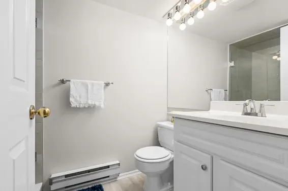 303 106 West Kings Road, North Vancouver For Sale - image 12