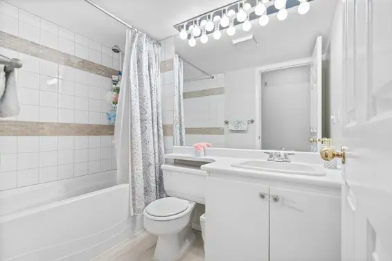 303 106 West Kings Road, North Vancouver For Sale - image 15