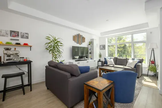 111 747 East 3rd Street, North Vancouver For Sale - image 2