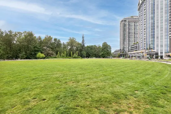 305 1500 Fern Street, North Vancouver For Sale - image 35