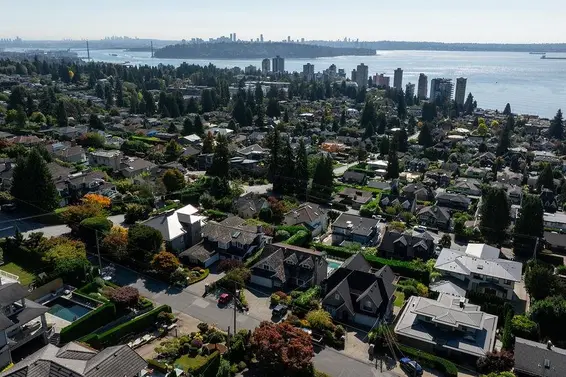 2316 Nelson Avenue, West Vancouver For Sale - image 12