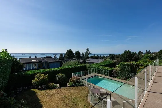 2316 Nelson Avenue, West Vancouver For Sale - image 2