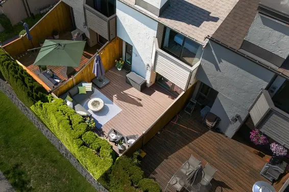 18 220 East 11th Street, North Vancouver For Sale - image 2