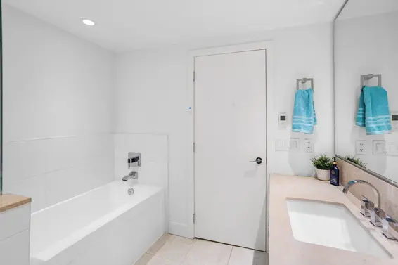 306 158 West 13th Street, North Vancouver For Sale - image 21