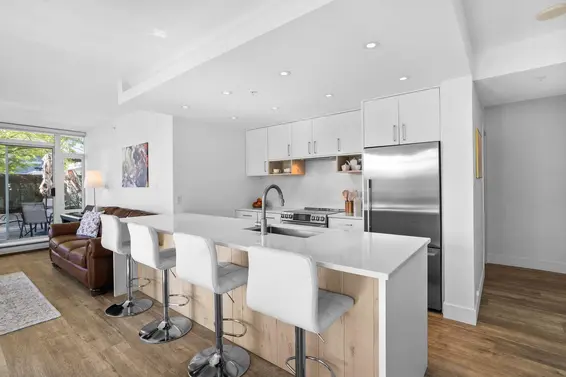 306 158 West 13th Street, North Vancouver For Sale - image 3