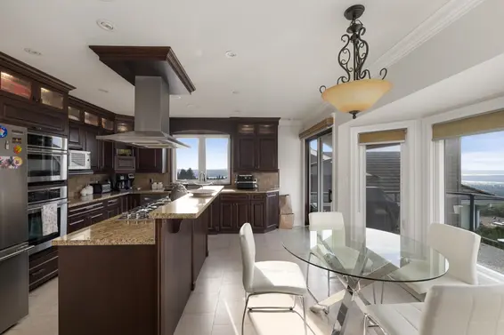 4050 St. Pauls Avenue, North Vancouver For Sale - image 11