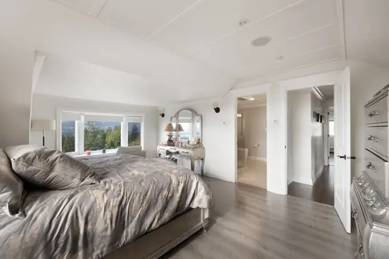 4050 St. Pauls Avenue, North Vancouver For Sale - image 16