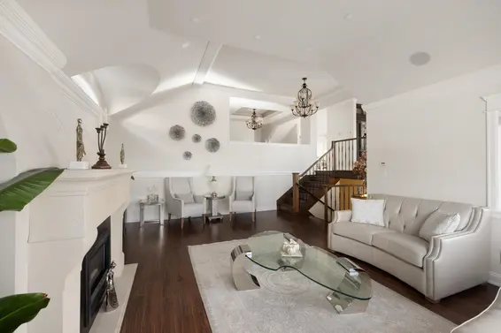 4050 St. Pauls Avenue, North Vancouver For Sale - image 4