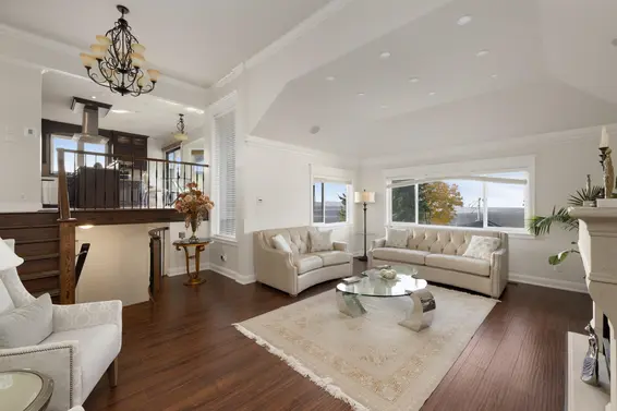 4050 St. Pauls Avenue, North Vancouver For Sale - image 5