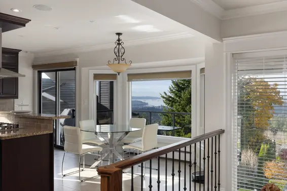 4050 St. Pauls Avenue, North Vancouver For Sale - image 7