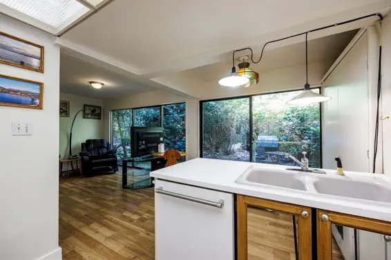 873 Hendecourt Road, North Vancouver For Sale - image 11