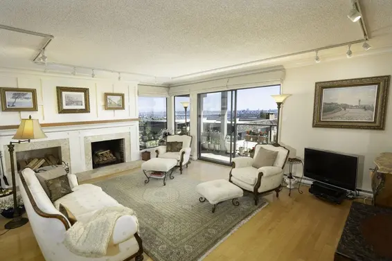 26 2214 Folkestone Way, West Vancouver