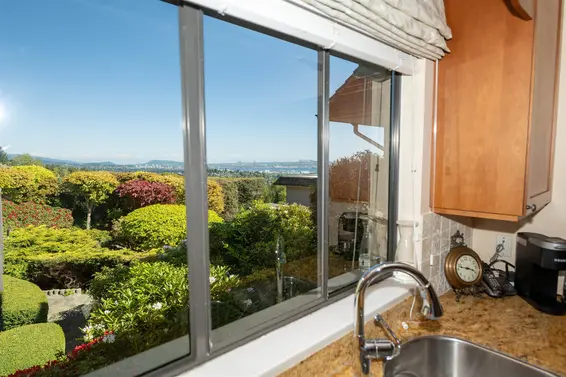 26 2214 Folkestone Way, West Vancouver For Sale - image 29