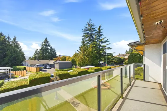 4148 Fairway Place, North Vancouver For Sale - image 12