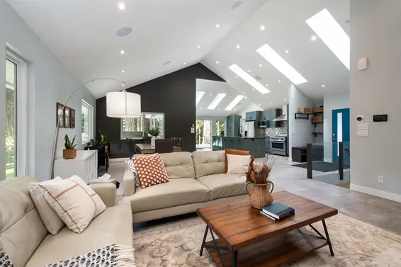 2551 Hyannis Point, North Vancouver For Sale - image 11