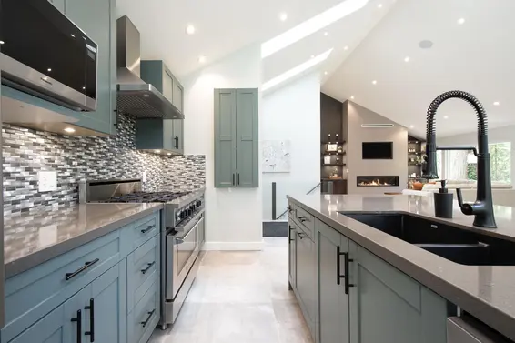 2551 Hyannis Point, North Vancouver For Sale - image 13