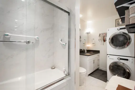 2551 Hyannis Point, North Vancouver For Sale - image 40