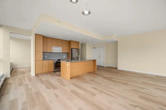 2002 135 East 17th Street, North Vancouver For Sale - image 12