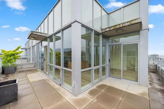2002 135 East 17th Street, North Vancouver For Sale - image 18