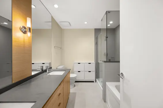 2002 135 East 17th Street, North Vancouver For Sale - image 21
