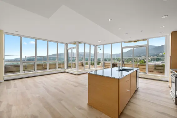 2002 135 East 17th Street, North Vancouver For Sale - image 6