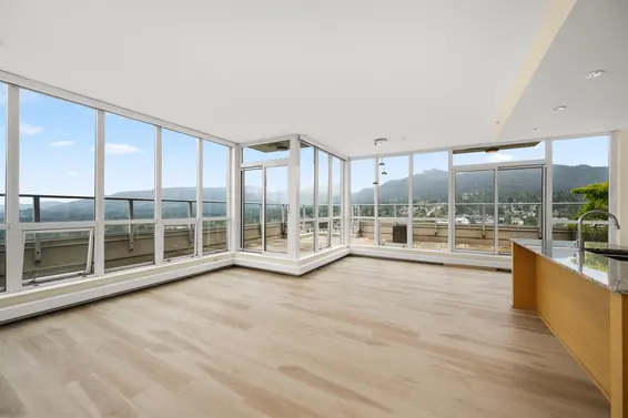 2002 135 East 17th Street, North Vancouver For Sale - image 9