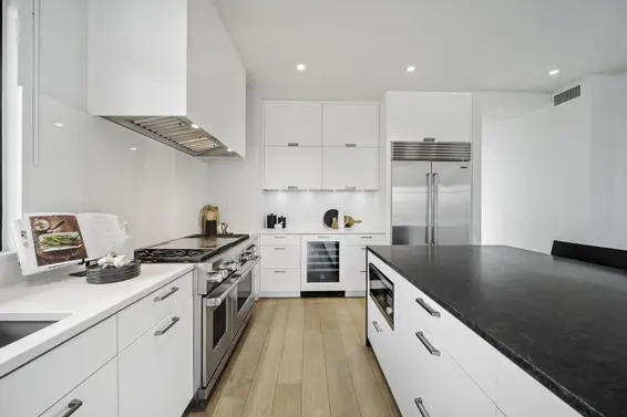 512 105 West 2nd Street, North Vancouver For Sale - image 17