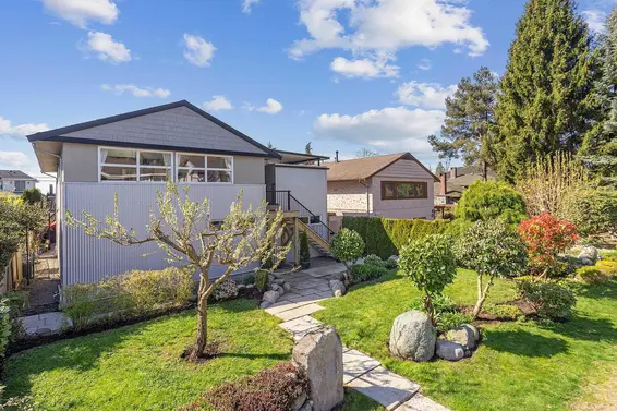 329 East 19th Street, North Vancouver