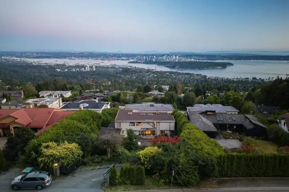 1591 Chartwell Drive, West Vancouver For Sale - image 9