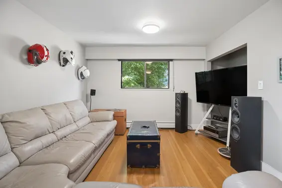 1034 Heywood Street, North Vancouver For Sale - image 19