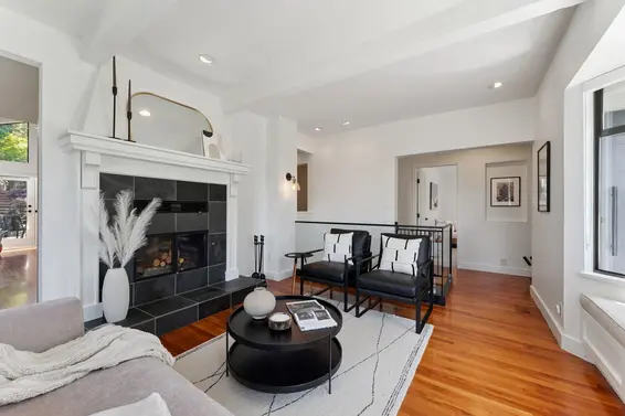 186 West Kings Road, North Vancouver For Sale - image 3