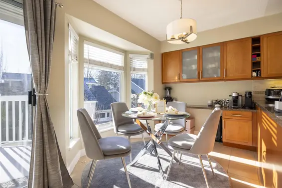 817 Roche Point Drive, North Vancouver