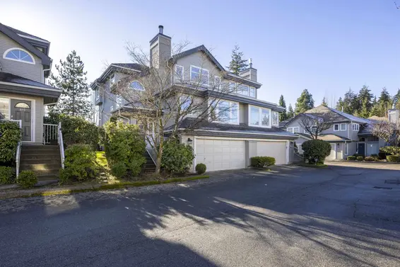 817 Roche Point Drive, North Vancouver For Sale - image 2