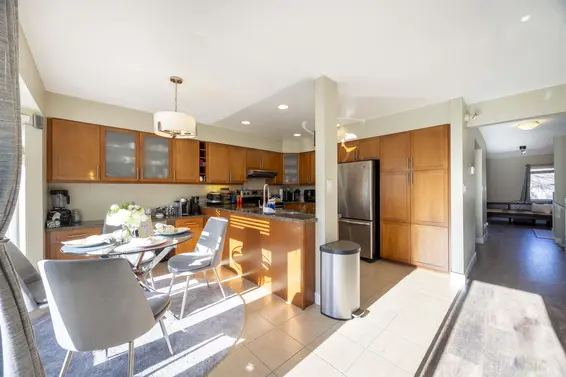 817 Roche Point Drive, North Vancouver For Sale - image 5