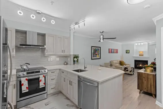 312 147 East 1St Street, North Vancouver For Sale - image 1