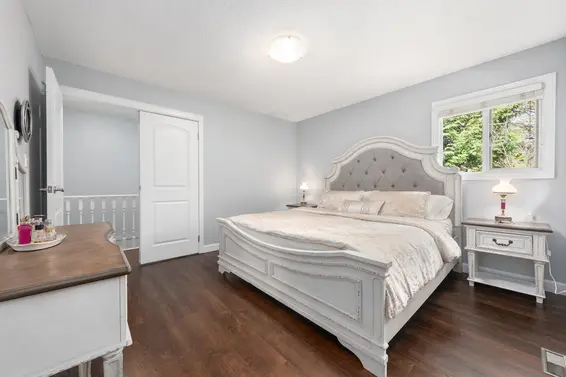 1991 Cedar Village Crescent, North Vancouver For Sale - image 12