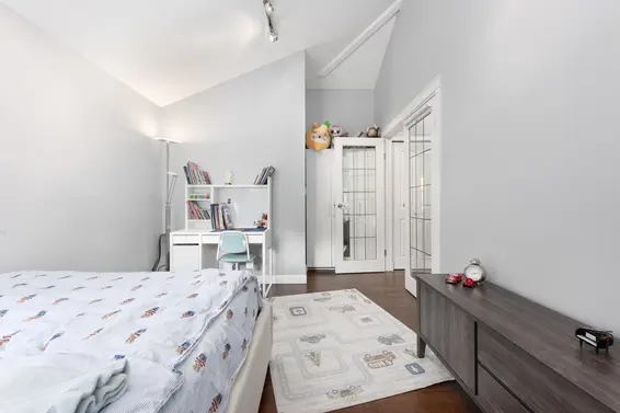 1991 Cedar Village Crescent, North Vancouver For Sale - image 14