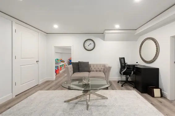 1991 Cedar Village Crescent, North Vancouver For Sale - image 19