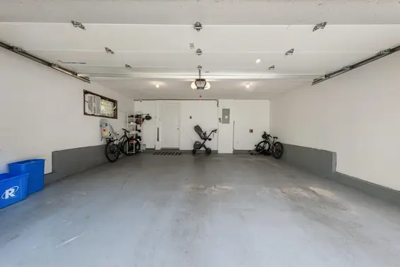 1991 Cedar Village Crescent, North Vancouver For Sale - image 27