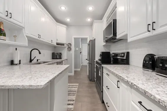 1991 Cedar Village Crescent, North Vancouver For Sale - image 5