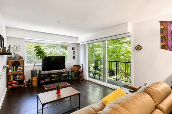 207 357 East 2nd Street, North Vancouver For Sale - image 2