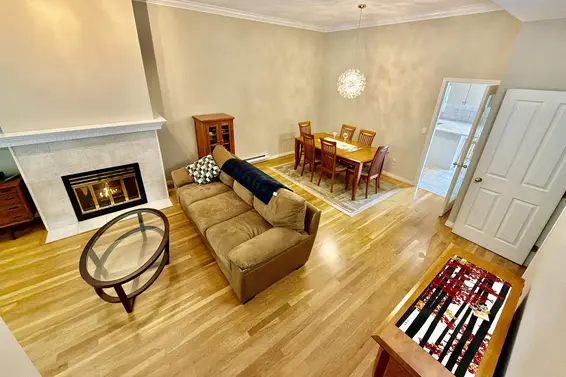 4 1701 Chesterfield Avenue, North Vancouver For Sale - image 2