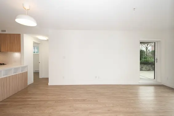 204 1061 Marine Drive, North Vancouver For Sale - image 16