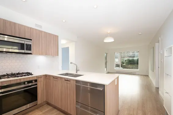 204 1061 Marine Drive, North Vancouver For Sale - image 5