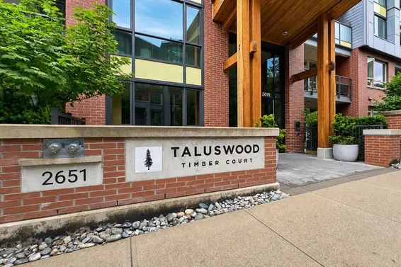 301 2651 Library Lane, North Vancouver